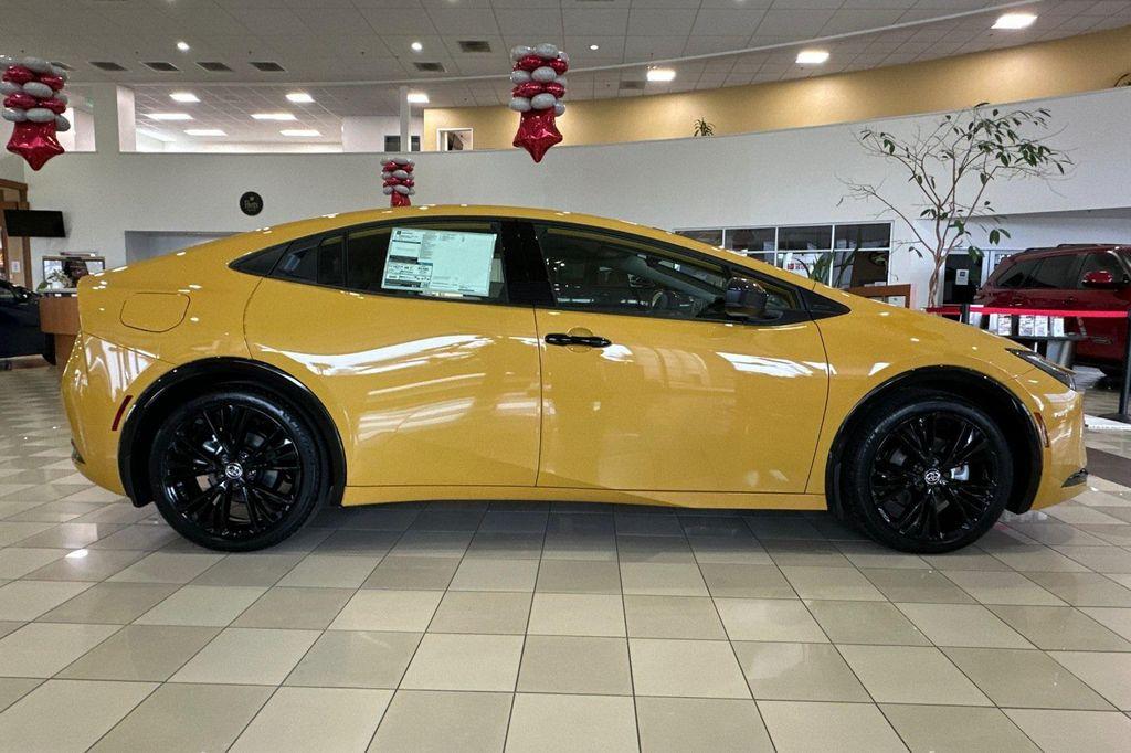 new 2026 Toyota Prius Plug-In Hybrid car, priced at $39,362