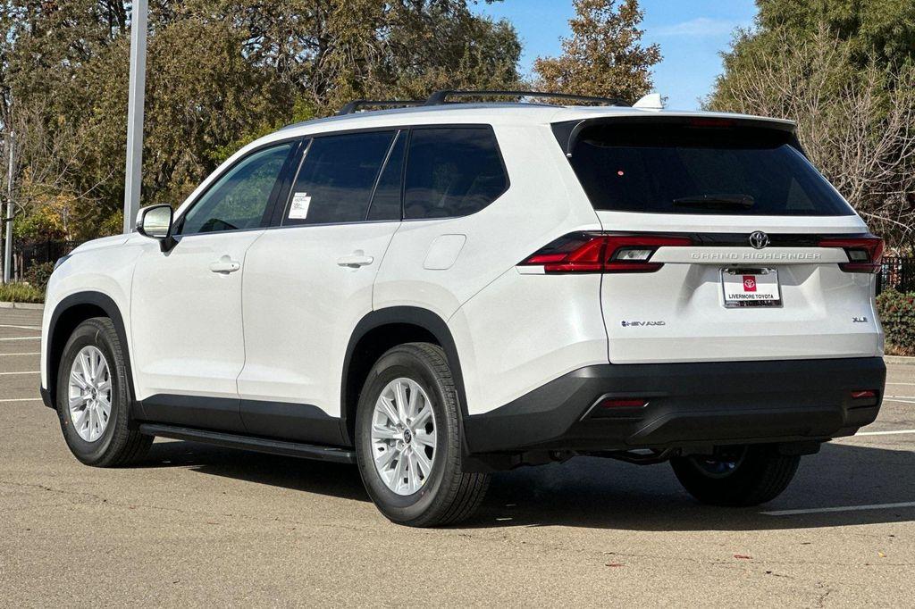 new 2026 Toyota Grand Highlander Hybrid car, priced at $52,011