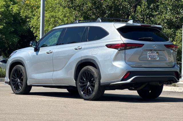 used 2023 Toyota Highlander car, priced at $37,745
