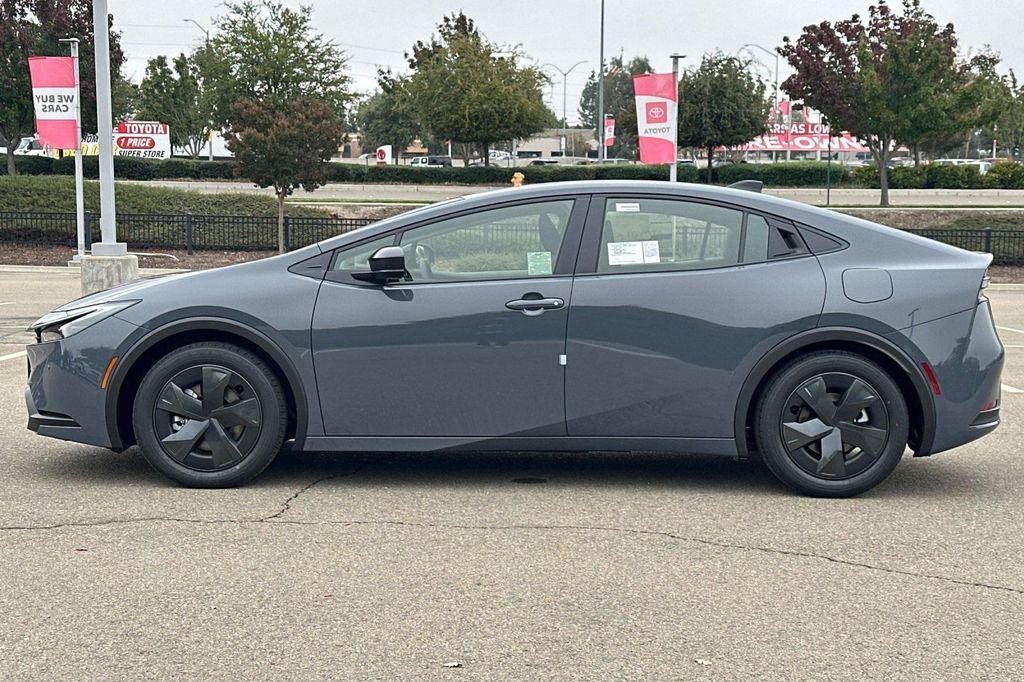 new 2026 Toyota Prius Plug-In Hybrid car, priced at $34,549