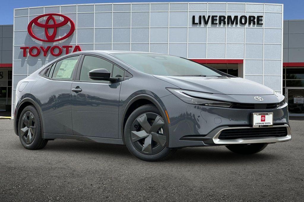 new 2026 Toyota Prius Plug-In Hybrid car, priced at $34,549