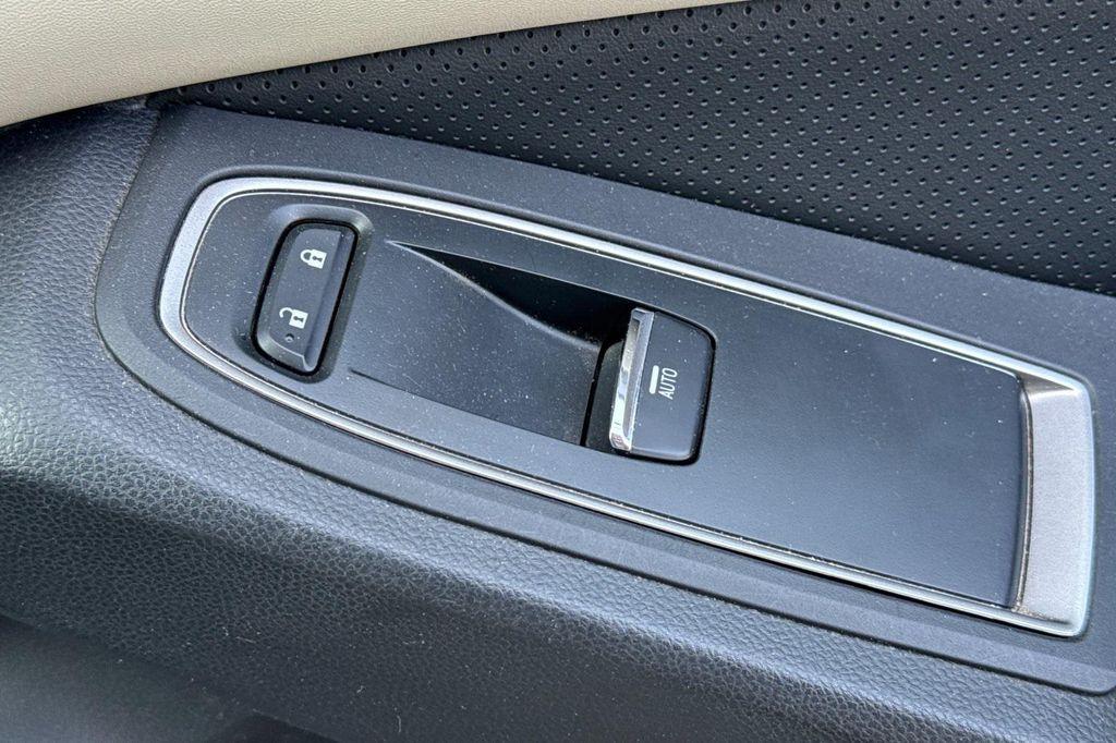 used 2019 Subaru Ascent car, priced at $16,990