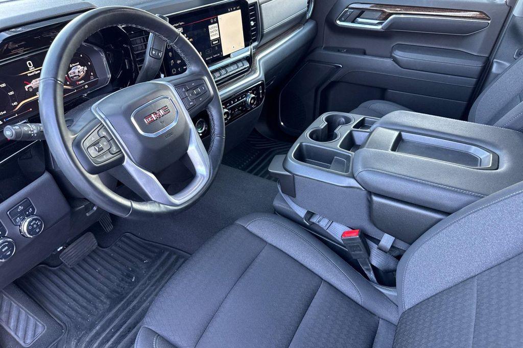 used 2024 GMC Sierra 1500 car, priced at $44,444
