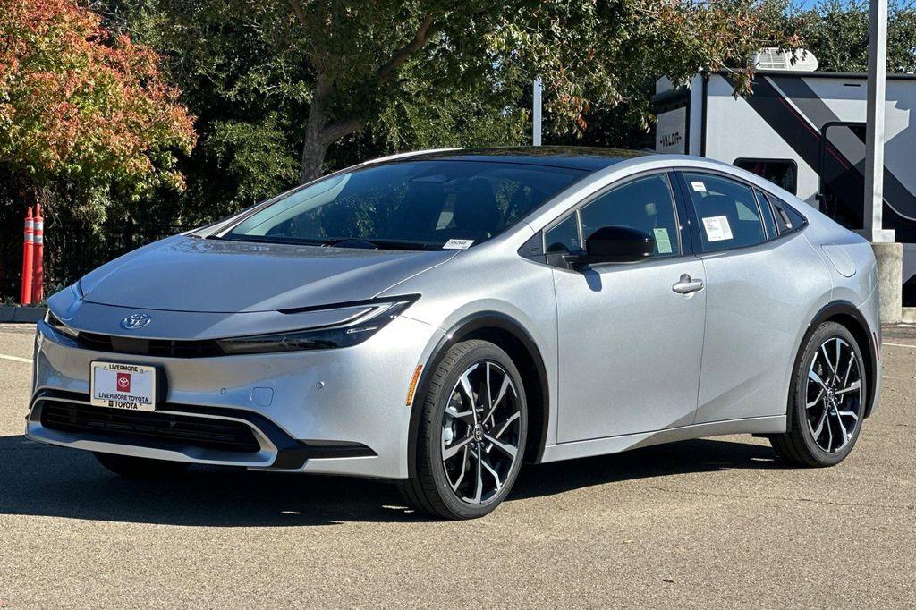 new 2026 Toyota Prius Plug-In Hybrid car, priced at $39,375