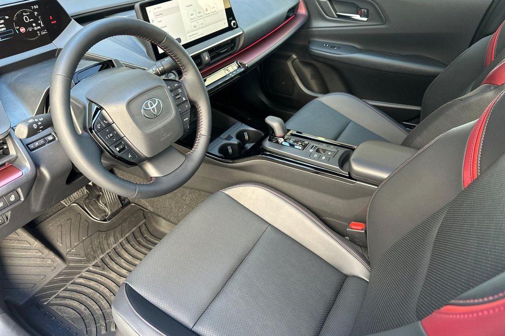 new 2026 Toyota Prius Plug-In Hybrid car, priced at $39,375