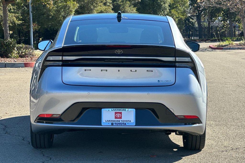 new 2026 Toyota Prius Plug-In Hybrid car, priced at $39,375