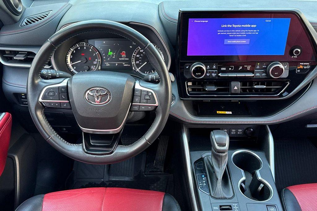 used 2023 Toyota Highlander car, priced at $35,680