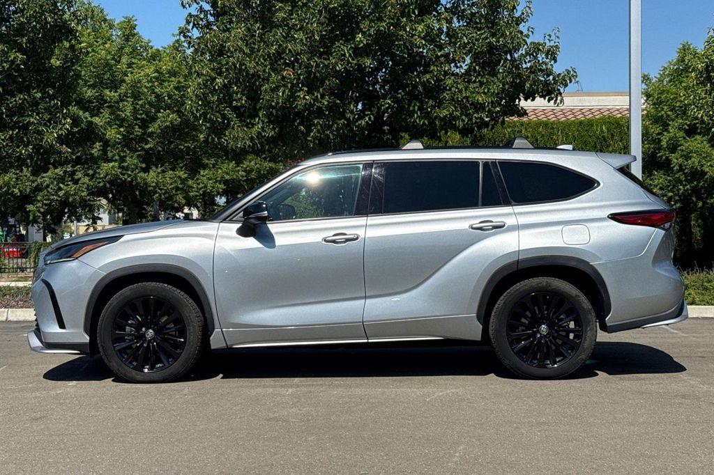 used 2023 Toyota Highlander car, priced at $35,680