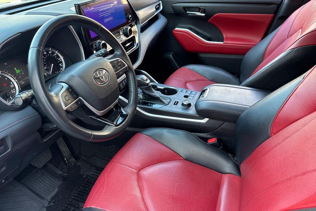 used 2023 Toyota Highlander car, priced at $35,680