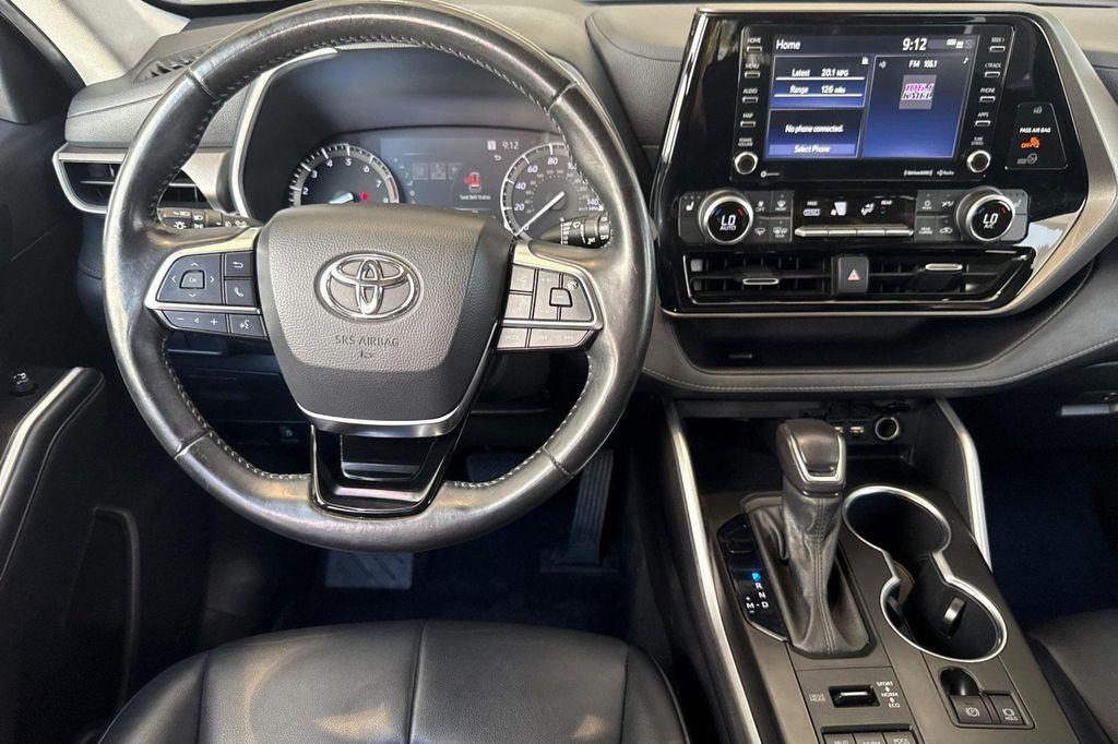 used 2021 Toyota Highlander car, priced at $29,495