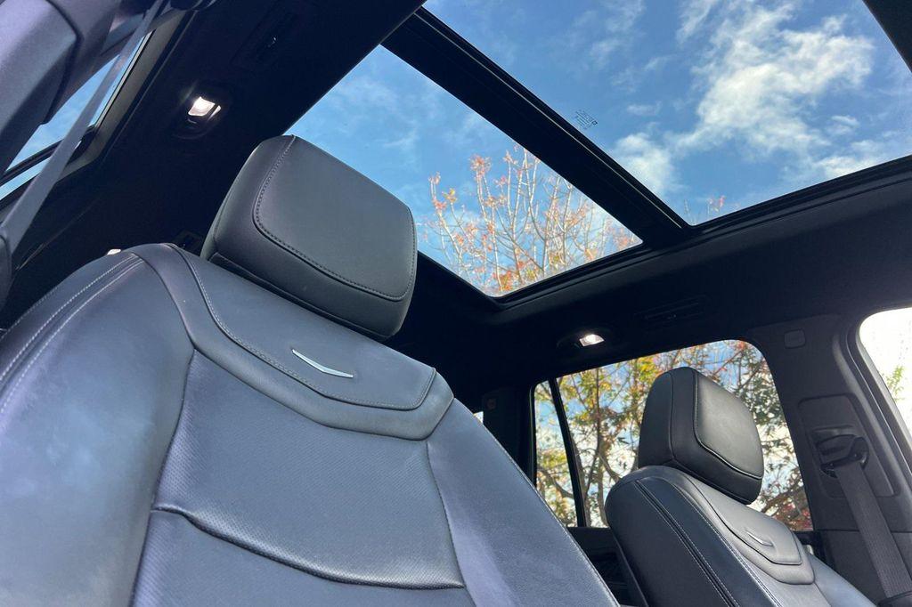 used 2023 Cadillac XT6 car, priced at $29,991