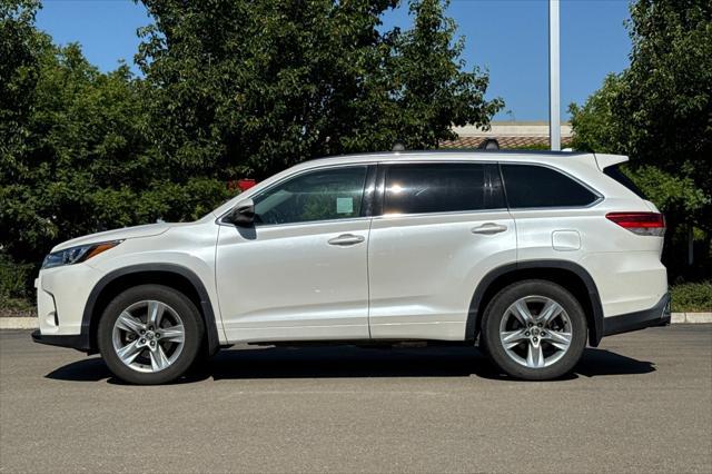 used 2018 Toyota Highlander car, priced at $26,888