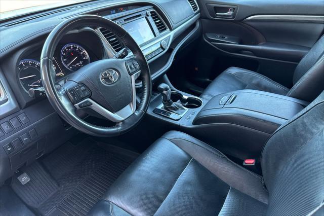 used 2018 Toyota Highlander car, priced at $26,888