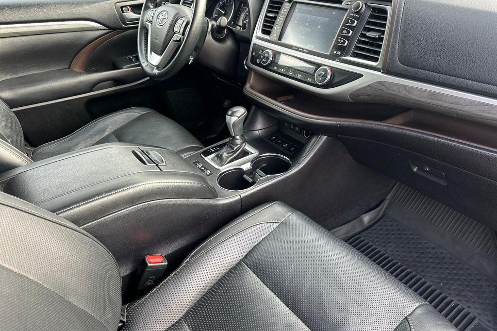 used 2018 Toyota Highlander car, priced at $27,857
