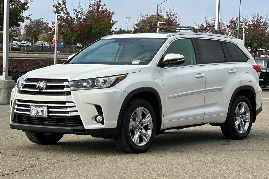 used 2018 Toyota Highlander car, priced at $27,857