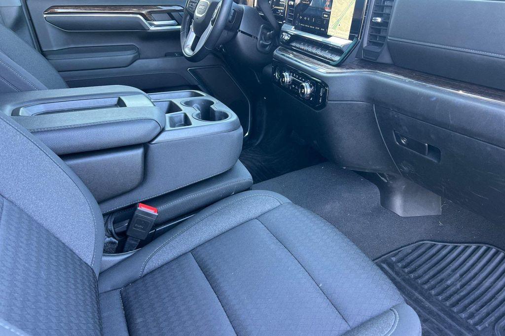 used 2023 GMC Sierra 1500 car, priced at $39,991