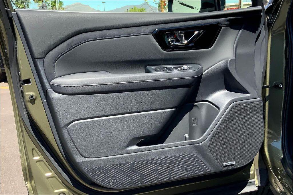 new 2025 Subaru Forester car, priced at $41,902