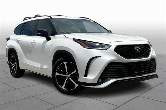 used 2021 Toyota Highlander car, priced at $34,981