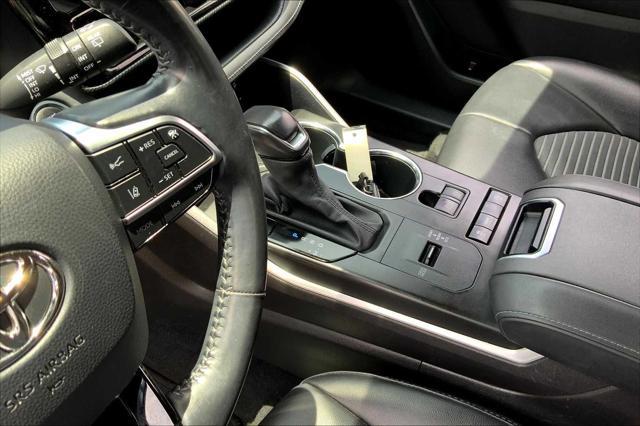 used 2021 Toyota Highlander car, priced at $34,981