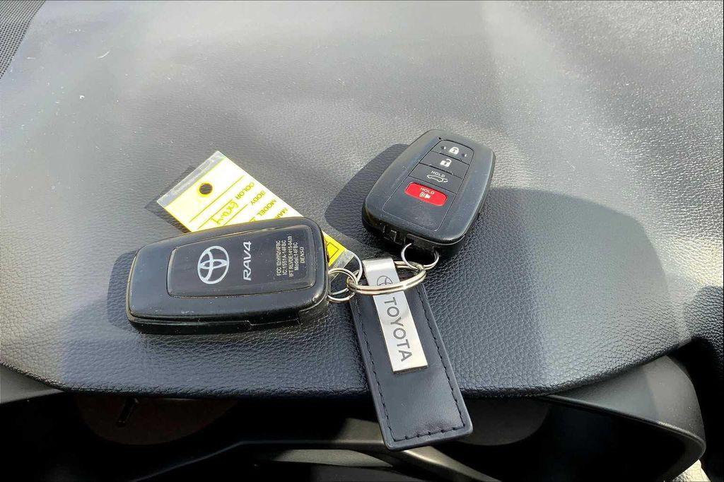 used 2021 Toyota RAV4 car, priced at $25,556