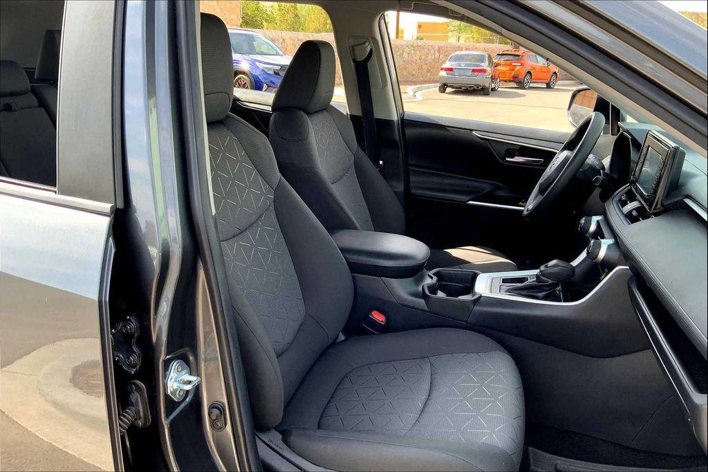used 2021 Toyota RAV4 car, priced at $25,556