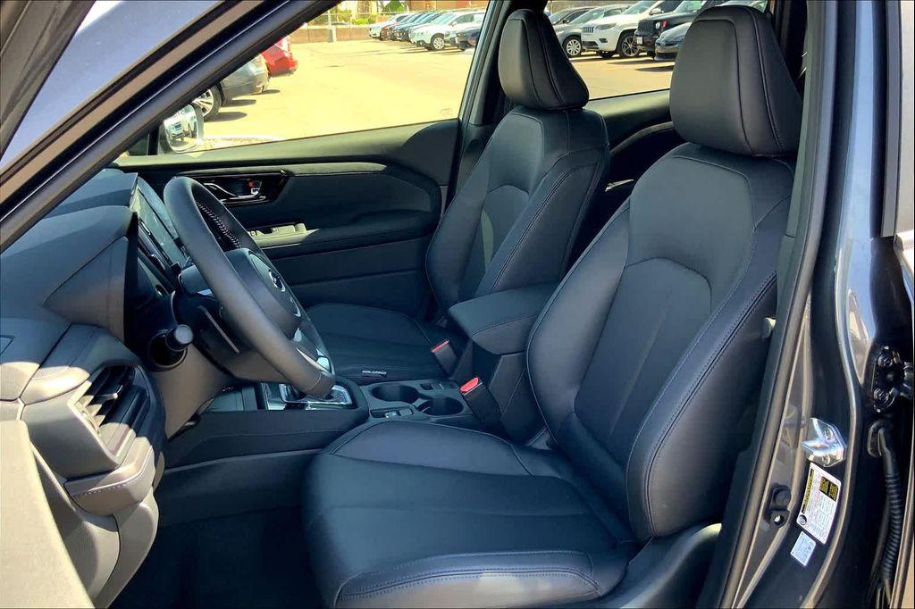 new 2025 Subaru Forester car, priced at $40,269
