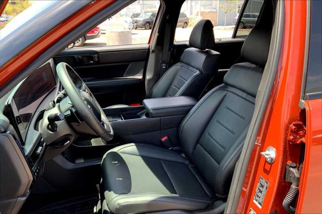 used 2025 Hyundai Santa Fe car, priced at $42,981