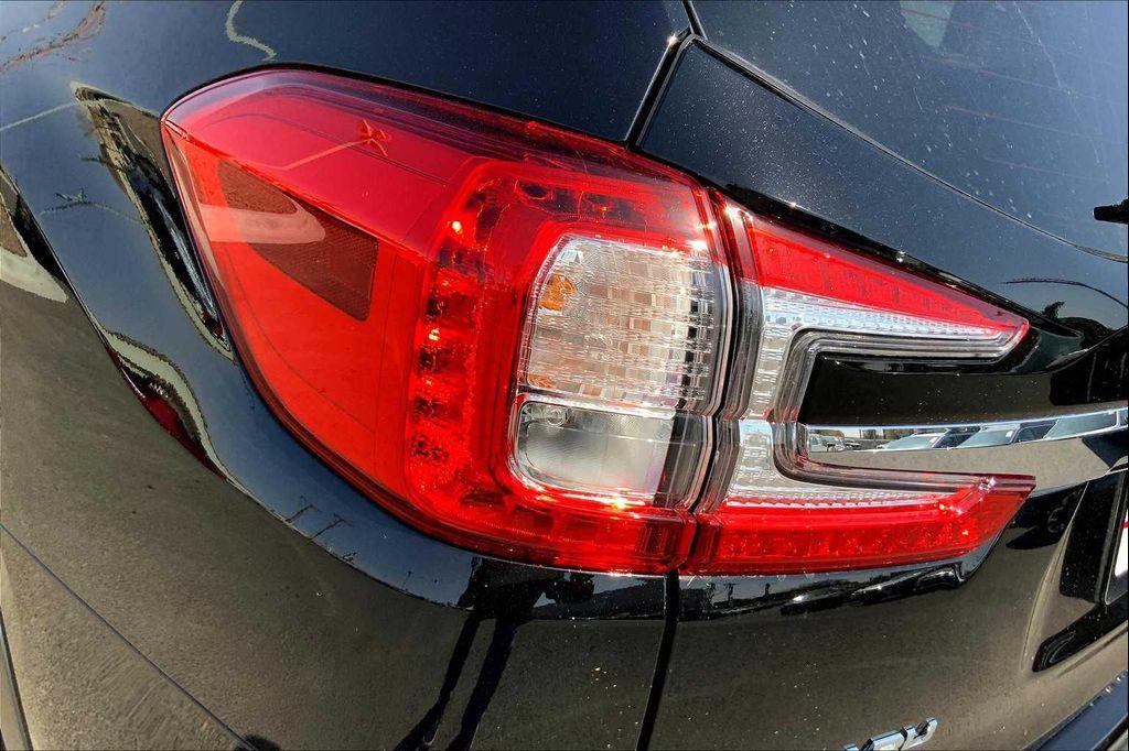 new 2025 Subaru Ascent car, priced at $50,217