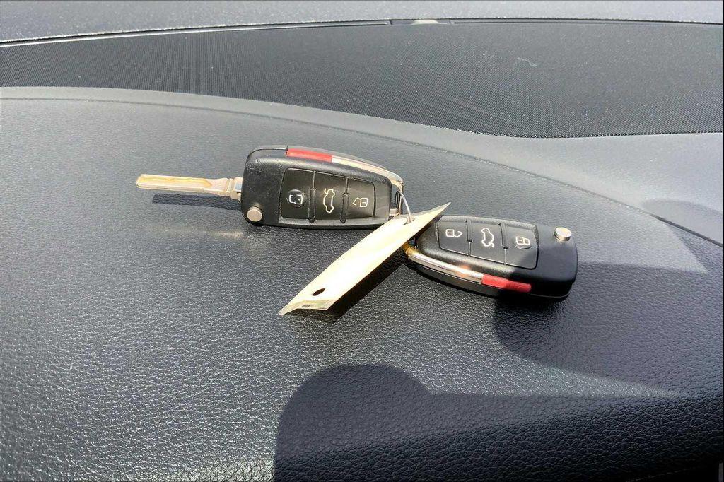 used 2015 Audi Q7 car, priced at $11,981