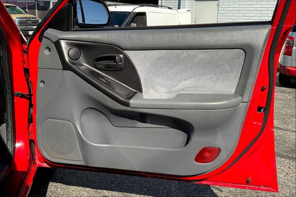 used 2005 Hyundai Elantra car, priced at $3,981