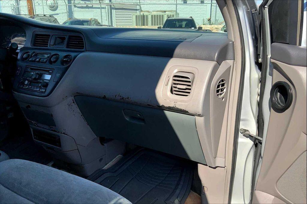 used 2004 Honda Odyssey car, priced at $5,981