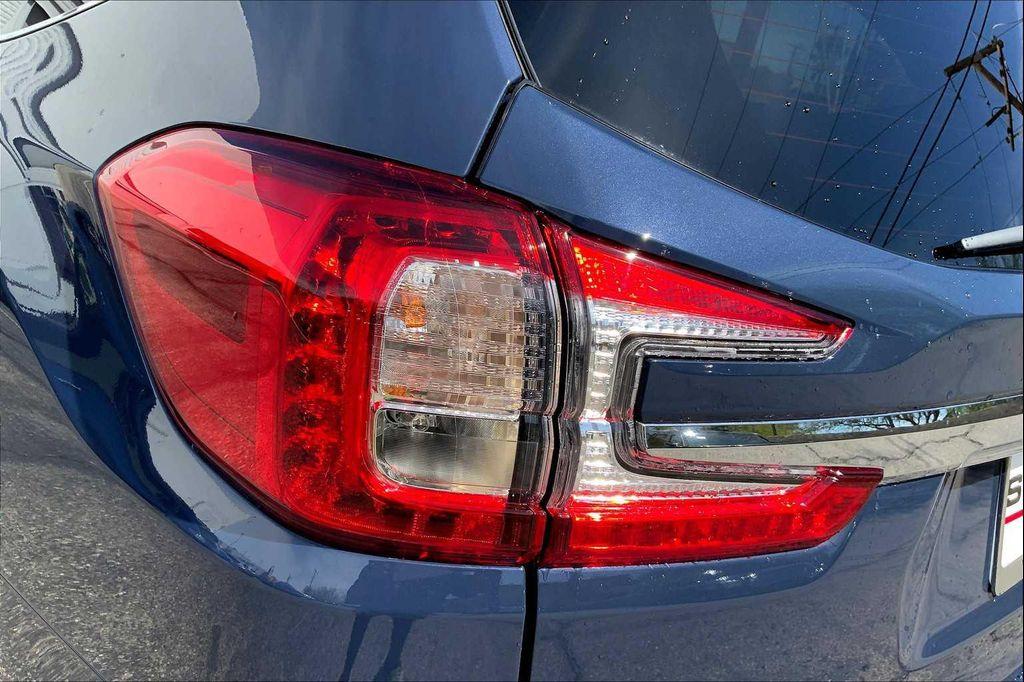 new 2025 Subaru Ascent car, priced at $53,703