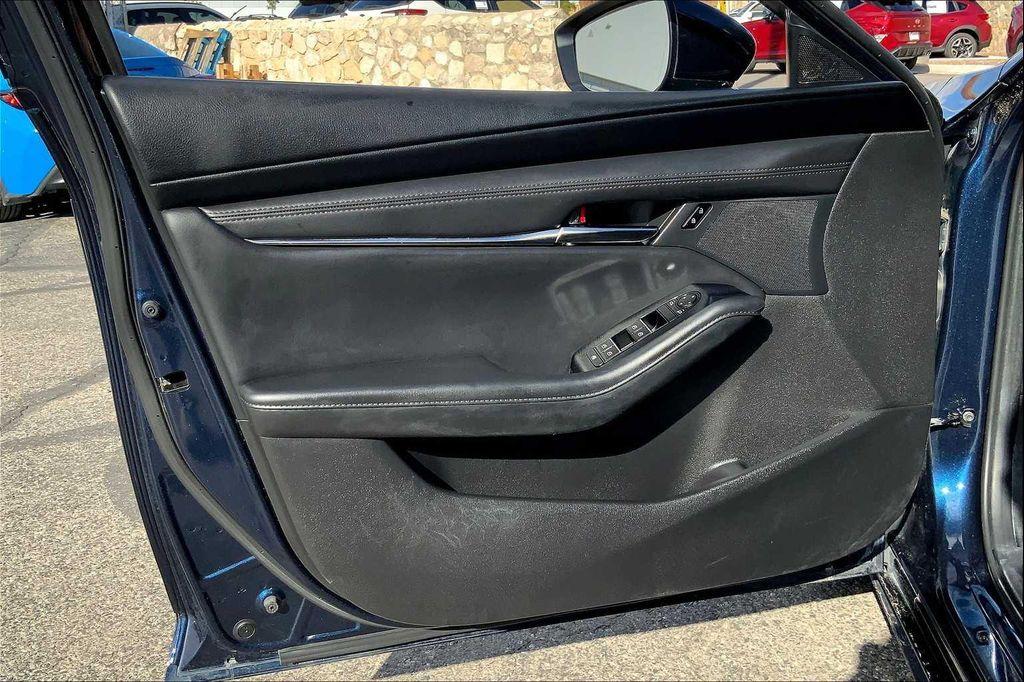 used 2022 Mazda Mazda3 car, priced at $21,618