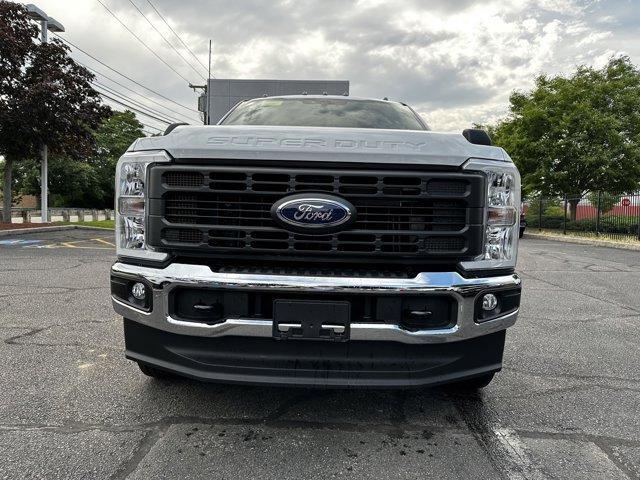 new 2024 Ford F-350 car, priced at $52,620