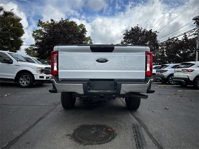 new 2024 Ford F-350 car, priced at $49,620