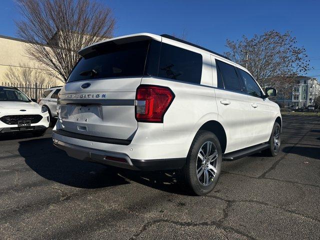 new 2024 Ford Expedition car, priced at $67,100