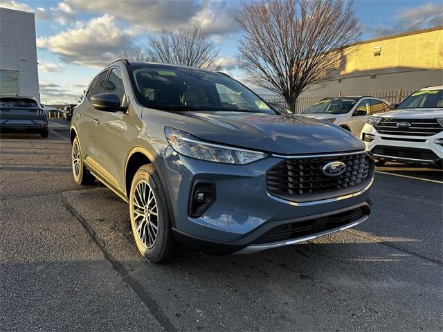 new 2025 Ford Escape car, priced at $38,895