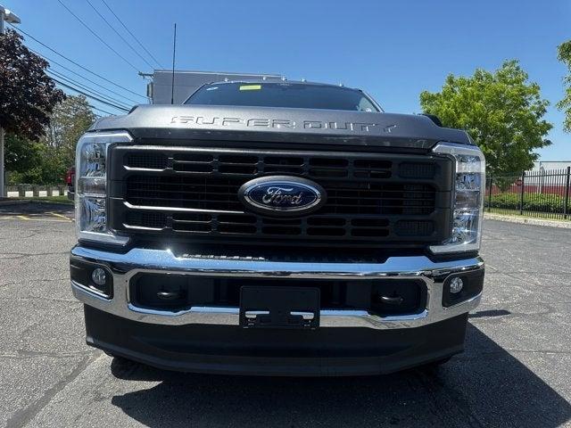 new 2024 Ford F-350 car, priced at $52,620