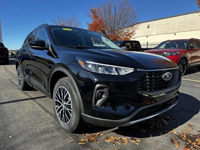 new 2025 Ford Escape car, priced at $38,895