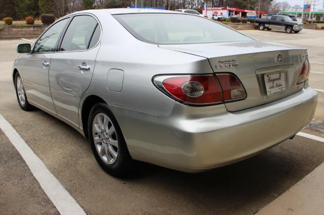 used 2004 Lexus ES 330 car, priced at $6,500