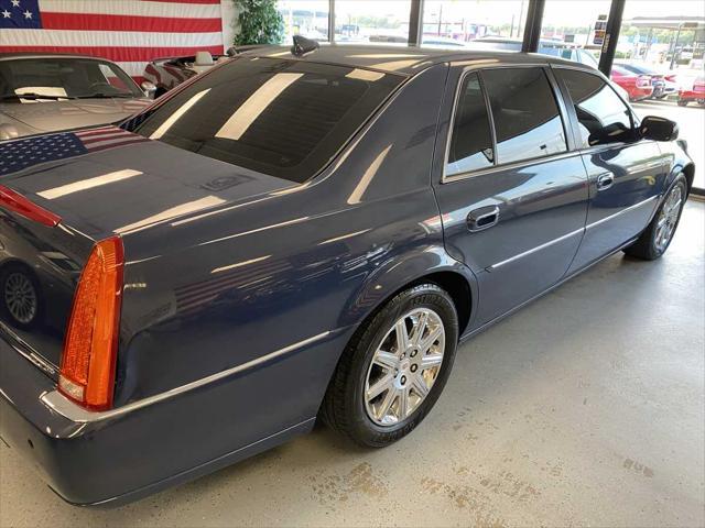 used 2009 Cadillac DTS car, priced at $5,999