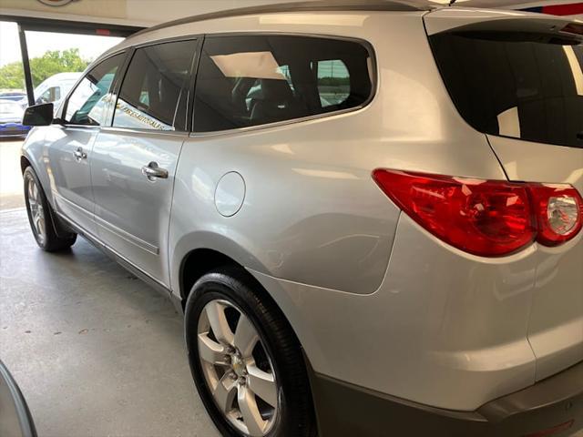 used 2010 Chevrolet Traverse car, priced at $9,498