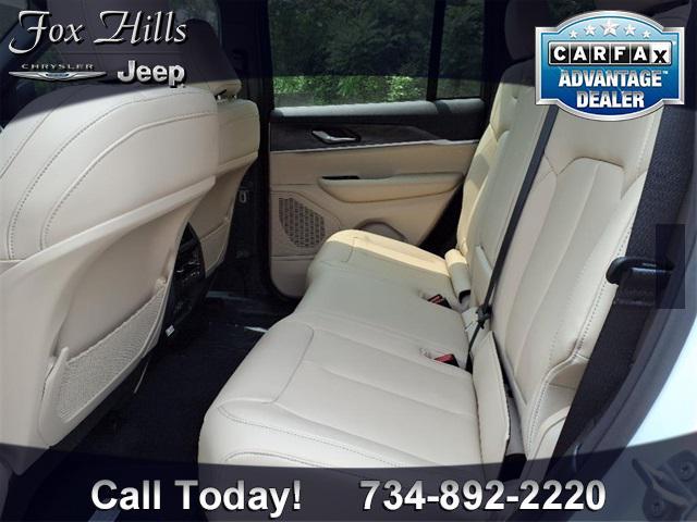new 2025 Jeep Grand Cherokee car, priced at $44,096