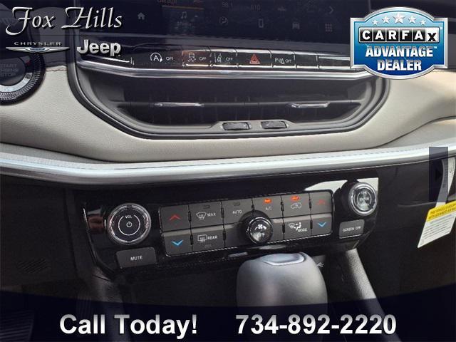 new 2025 Jeep Compass car, priced at $32,985