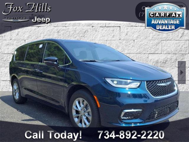new 2025 Chrysler Pacifica car, priced at $49,515