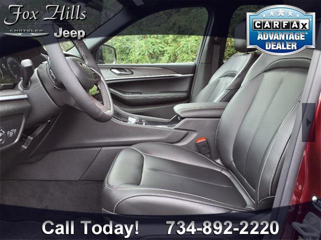 new 2025 Jeep Grand Cherokee car, priced at $44,605