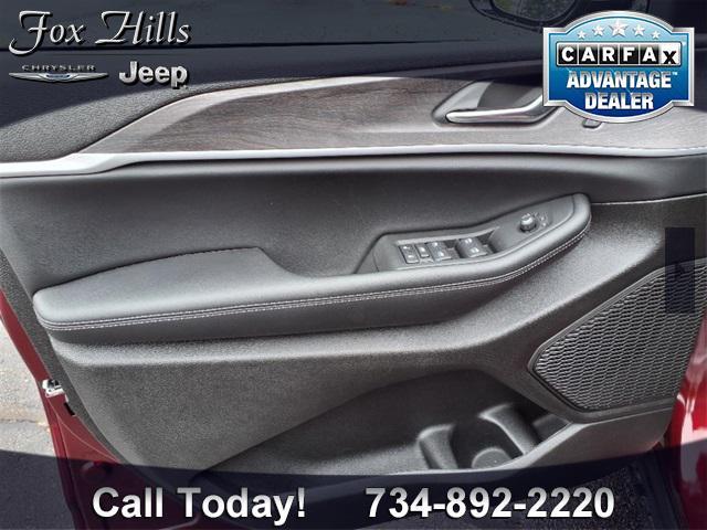 new 2025 Jeep Grand Cherokee car, priced at $44,605