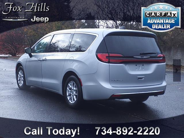 used 2024 Chrysler Pacifica car, priced at $32,695