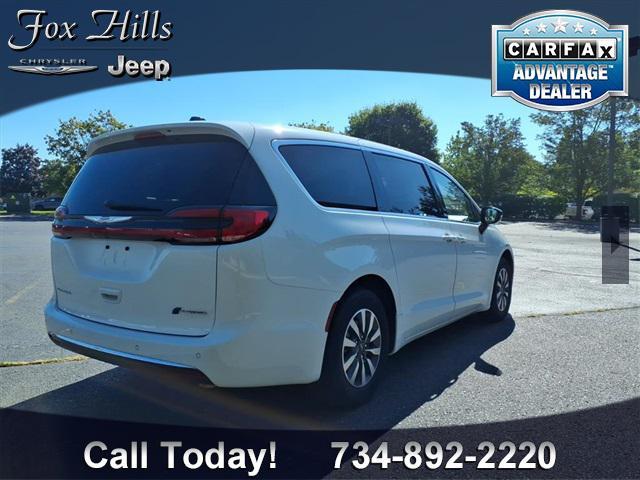used 2024 Chrysler Pacifica Hybrid car, priced at $35,498