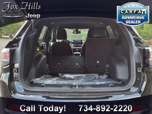 new 2025 Jeep Compass car, priced at $35,817